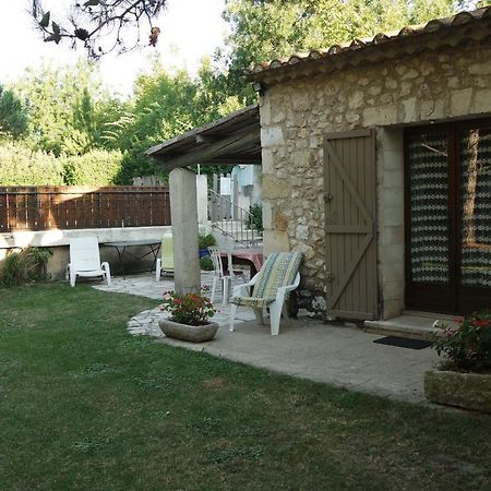 Mas Grimaud - Gite- Studio Et Chambres D'Hotes Familiales Eygalieres  Bagian luar foto
