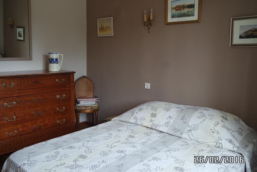 Mas Grimaud - Gite- Studio Et Chambres D'Hotes Familiales Eygalieres  Bagian luar foto