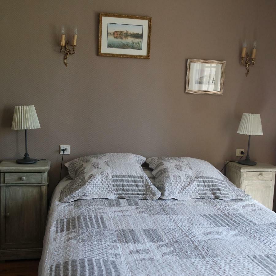 Mas Grimaud - Gite- Studio Et Chambres D'Hotes Familiales Eygalieres  Bagian luar foto